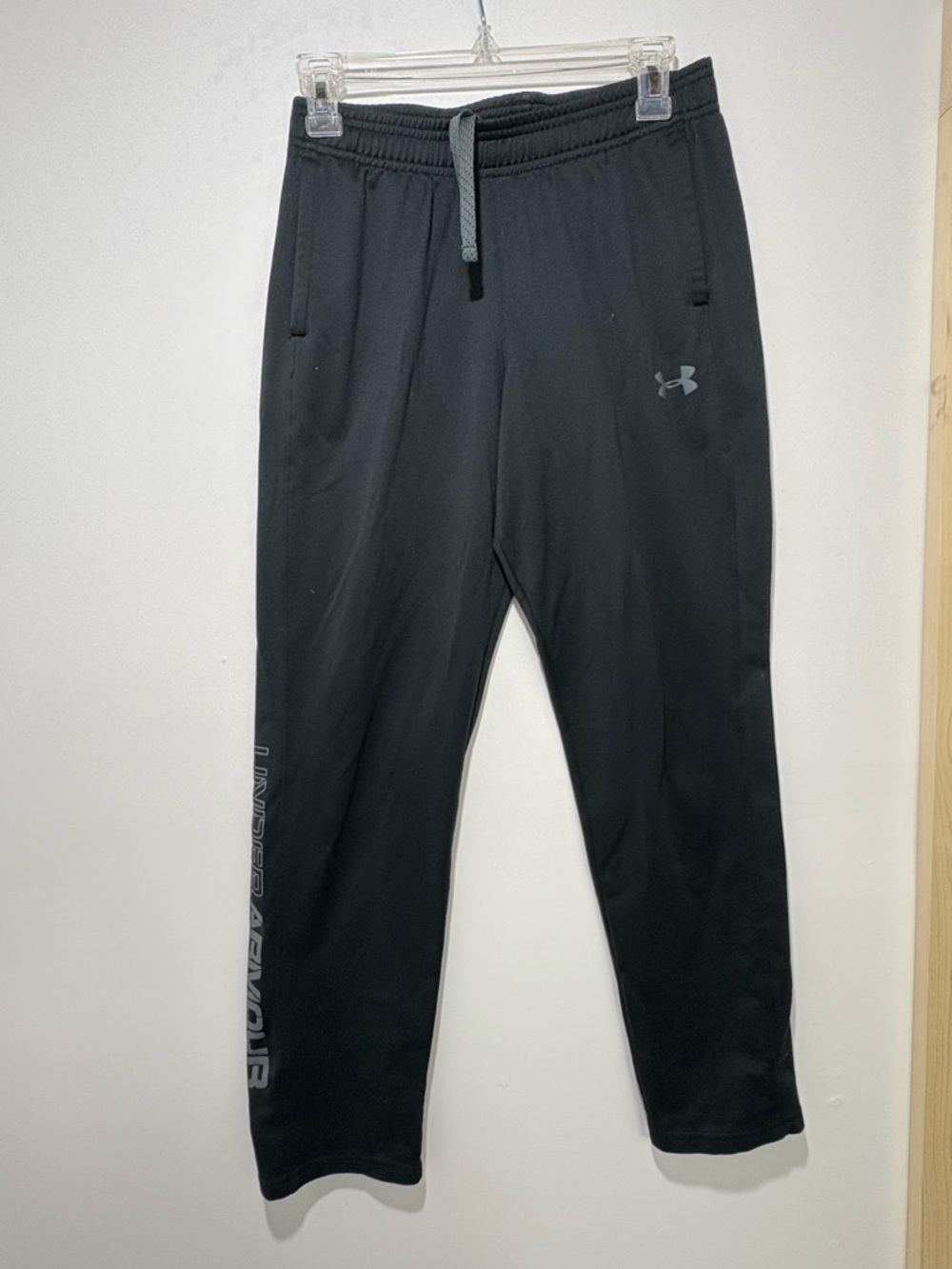 Under Armour Black Jogger Sweatpants with Grey Logo, YXL